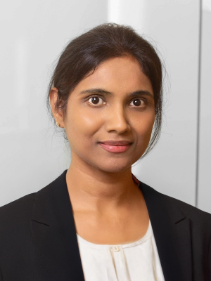 Professional headshot of Bindu Putta, MBA student at Michigan Ross