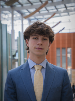 Daniel Theys Headshot