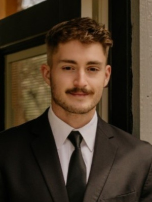 Headshot of Nick Zahneis
