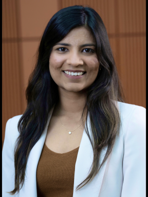 Devinaa Mangal's headshot